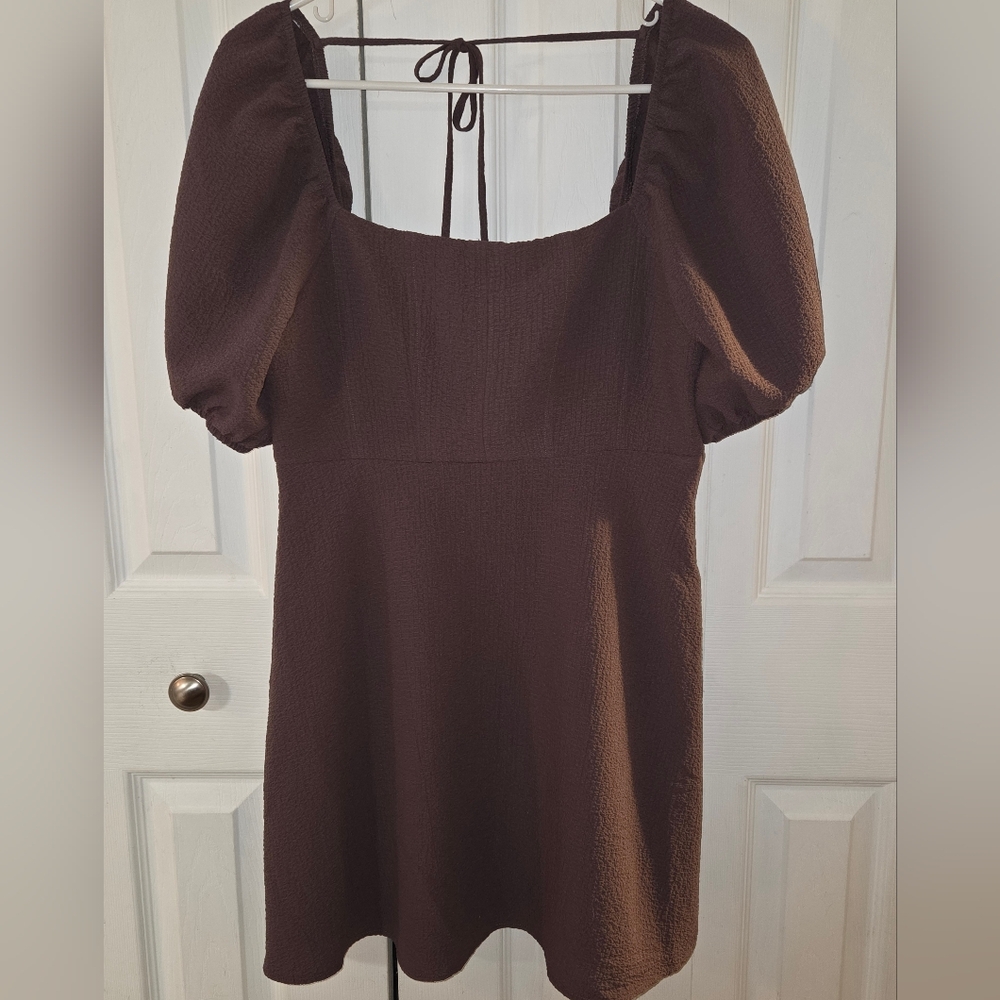 NWT Lola Grace Boutiqur Chic "Plum" Puff Sleeve Midi Dress Size Small